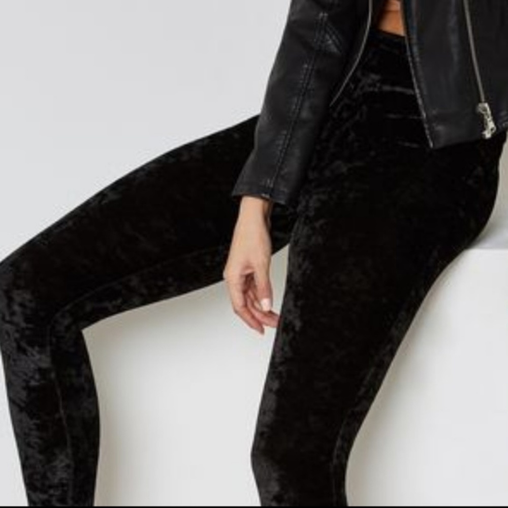 BLACK VELVET LEGGINGS - Picture 3 of 4
